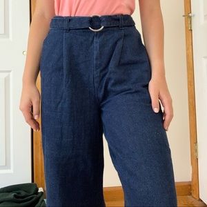 flare out/wide leg blue jeans with matching belt